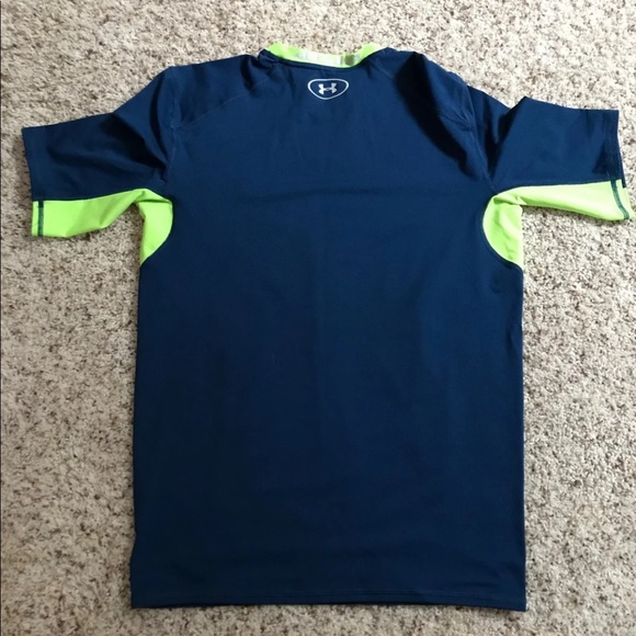 Under Armour Compression Shirt - Picture 2 of 3